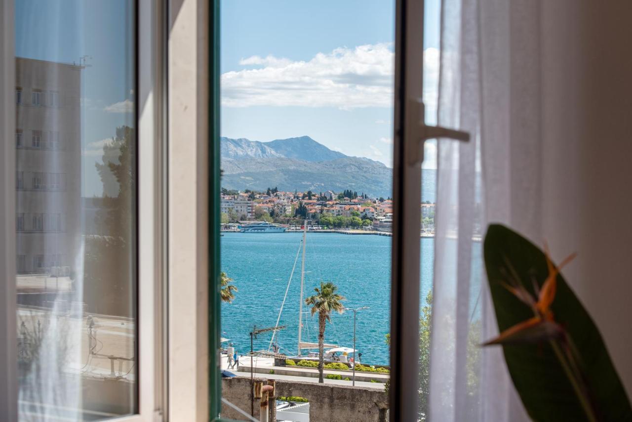 Airy Seafront 1920S Apartment Split Exterior photo
