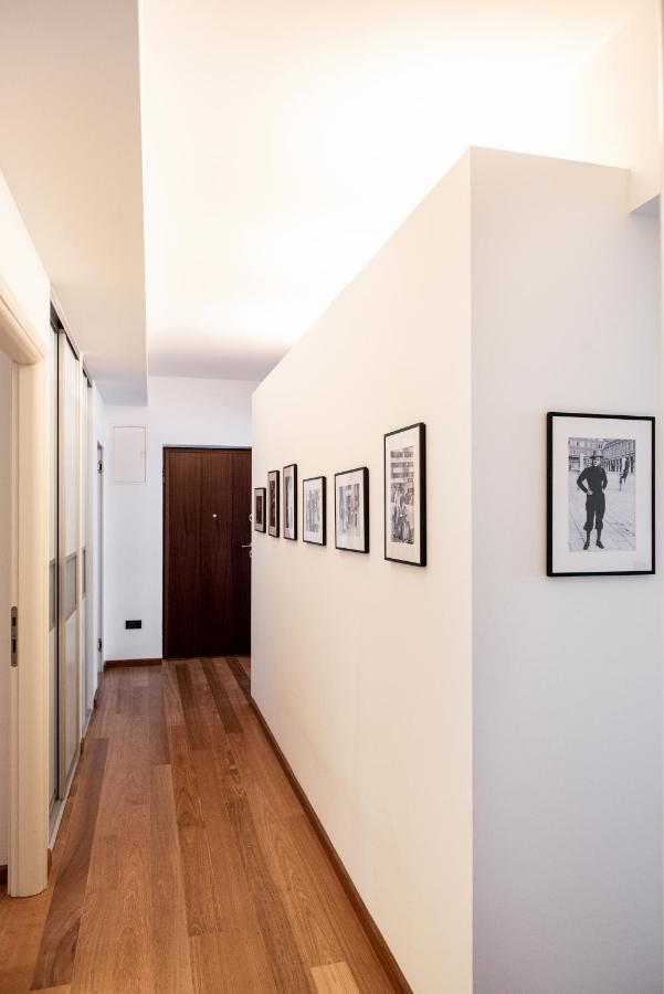 Airy Seafront 1920S Apartment Split Exterior photo