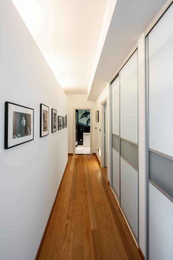 Airy Seafront 1920S Apartment Split Exterior photo